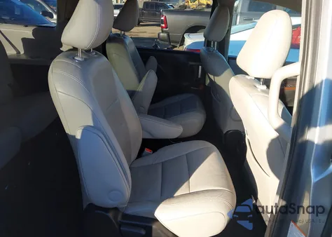 2015 Toyota Sienna Limited Premium 7 Passenger z USA, uszkodzony, nr VIN 5TDDK3DC7FS116044